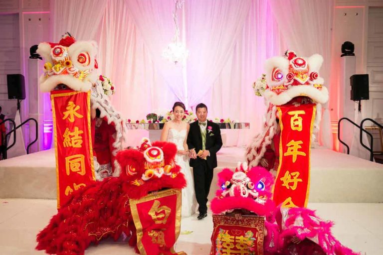 Chinese Wedding Traditions | Your Guide to Customs and Rituals