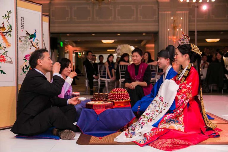 Korean Wedding Traditions | Your Guide to Customs and Rituals