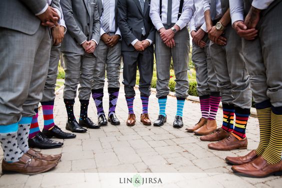 groomsment-gifts-wedding-matching-socks