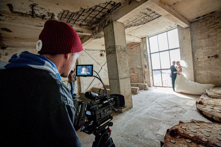 How to Find a Wedding Videographer