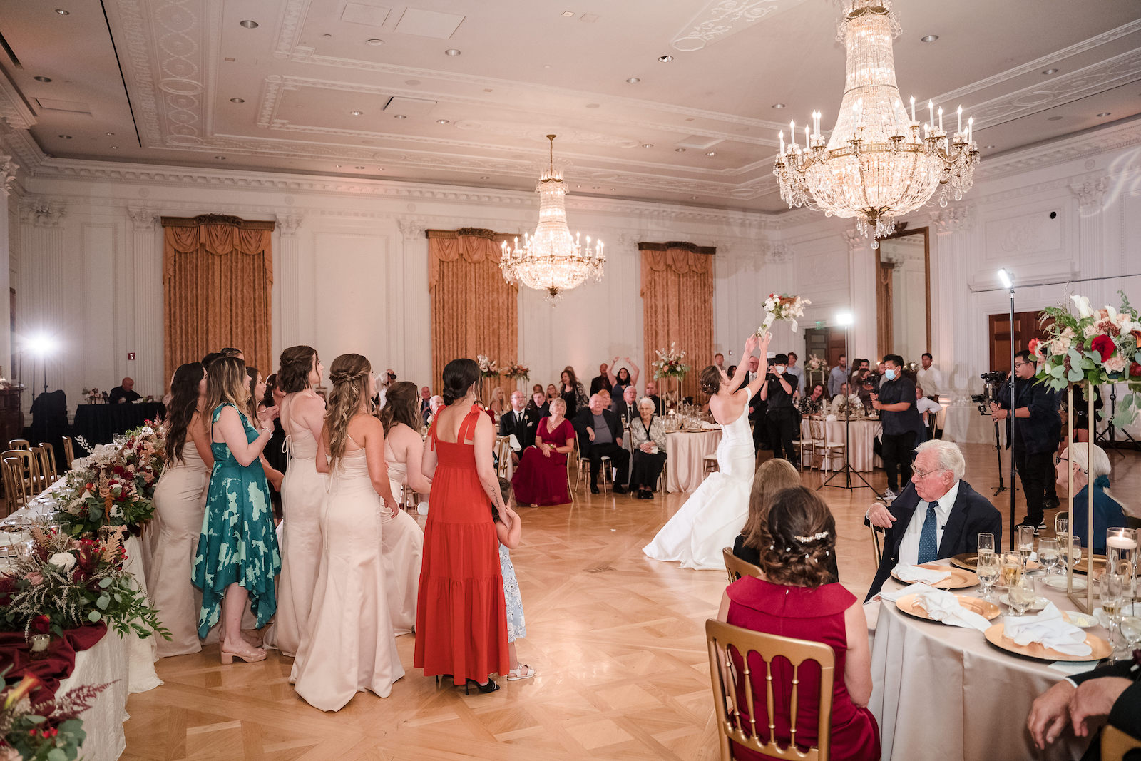 ActionPacked Bouquet and Garter Toss Photos Wedding Maps