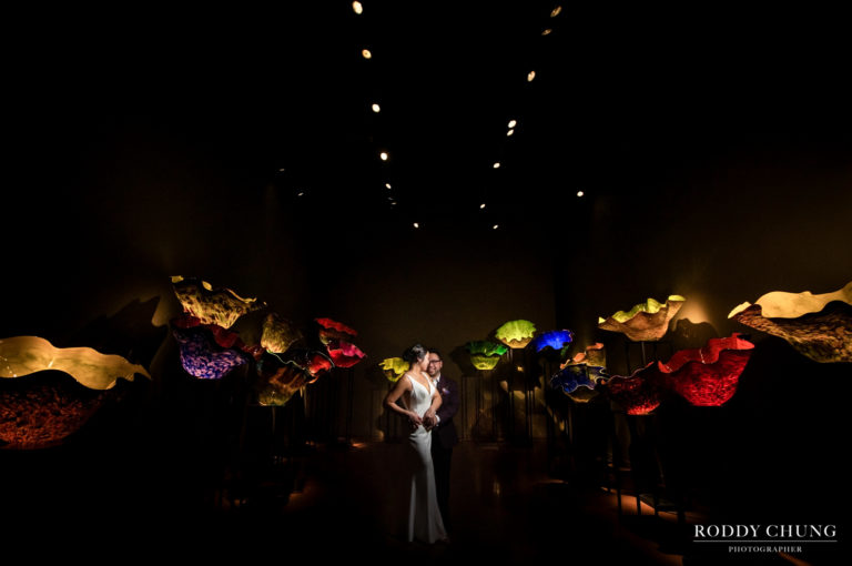 chihuly garden wedding roddy chung photography