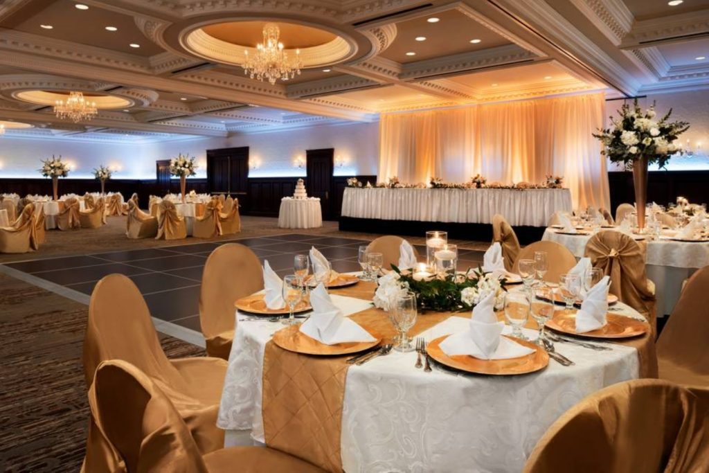 radisson hotel cincinnati wedding venue