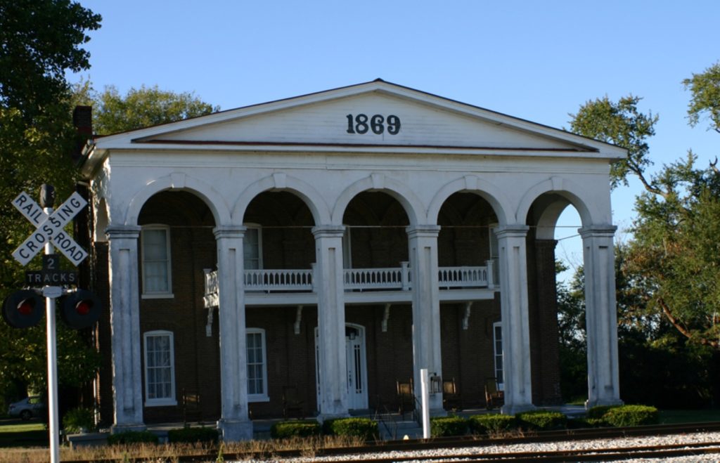 south union shaker tavern wedding venue