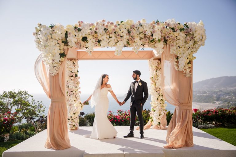 Your Guide to Wedding Arches and Arbors