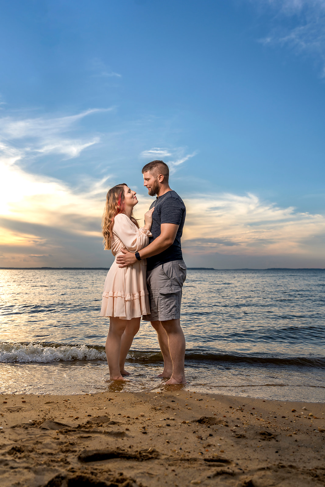 Top 10 Flattering Beach Poses for Your Vacation Photoshoot